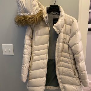 Marmot, The Montreal Coat size small, cream down jacket